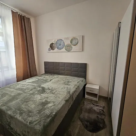 Apartamento Velky 3+kk Klicperova, 2 Loznice