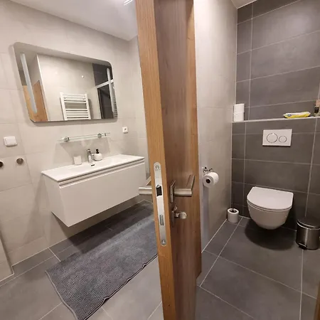 Apartamento Velky 3+kk Klicperova, 2 Loznice
