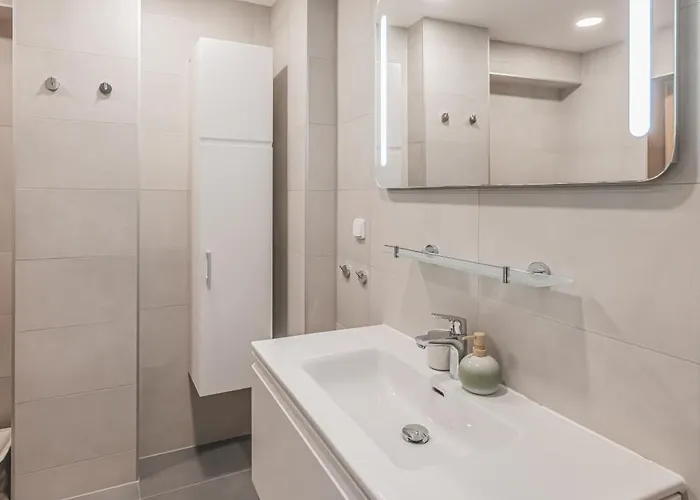 Velky 3+kk Klicperova, 2 Loznice Apartamento *