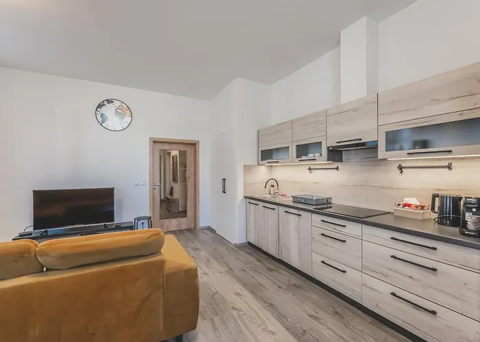Velky 3+kk Klicperova, 2 Loznice Apartamento