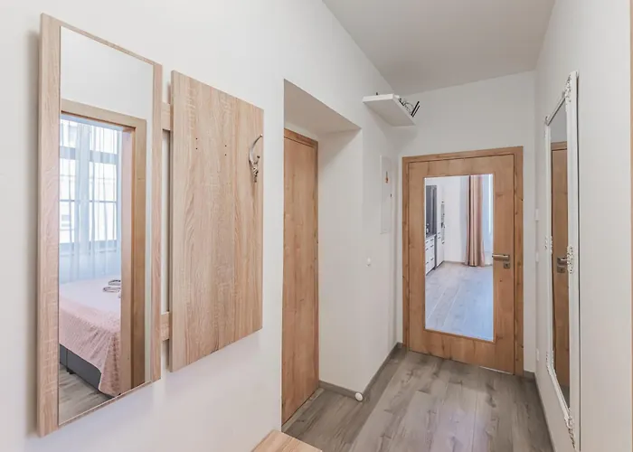 Velky 3+kk Klicperova, 2 Loznice Apartamento